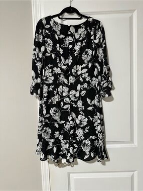 Karl Lagerfeld Black and White Floral Long Sleeve Dress